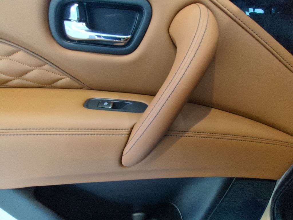 Used 2023 INFINITI QX80 Sensory w/ All-Season Package RWD image 26
