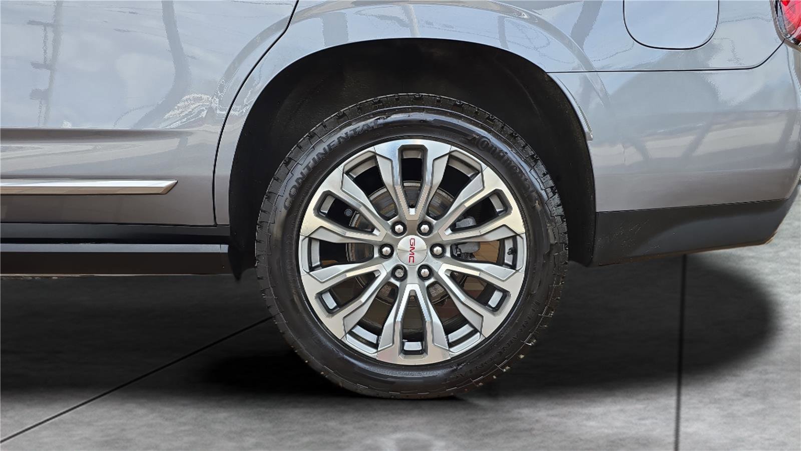 Used 2021 GMC Yukon Denali w/ Denali Ultimate Package image 33