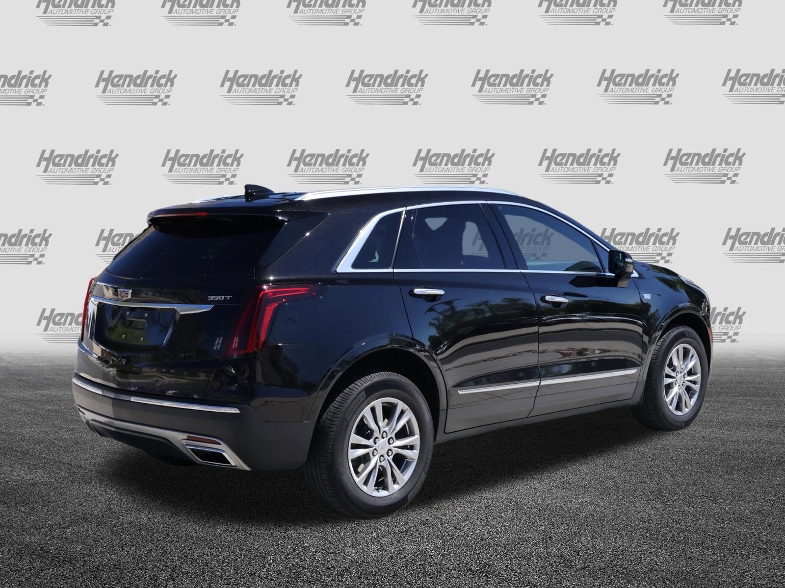 Used 2022 Cadillac XT5 Premium Luxury w/ LPO, Floor Liner Package image 9