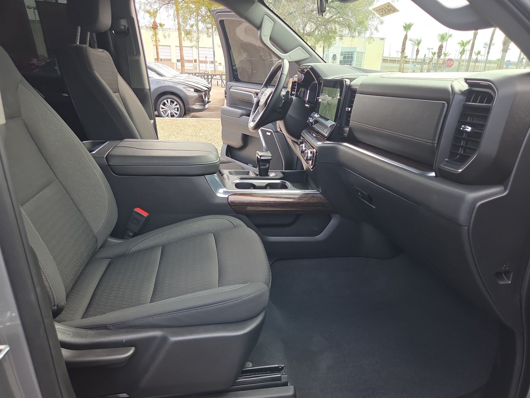 Certified 2025 GMC Sierra 1500 Elevation w/ Preferred Package AWD/4WD image 29