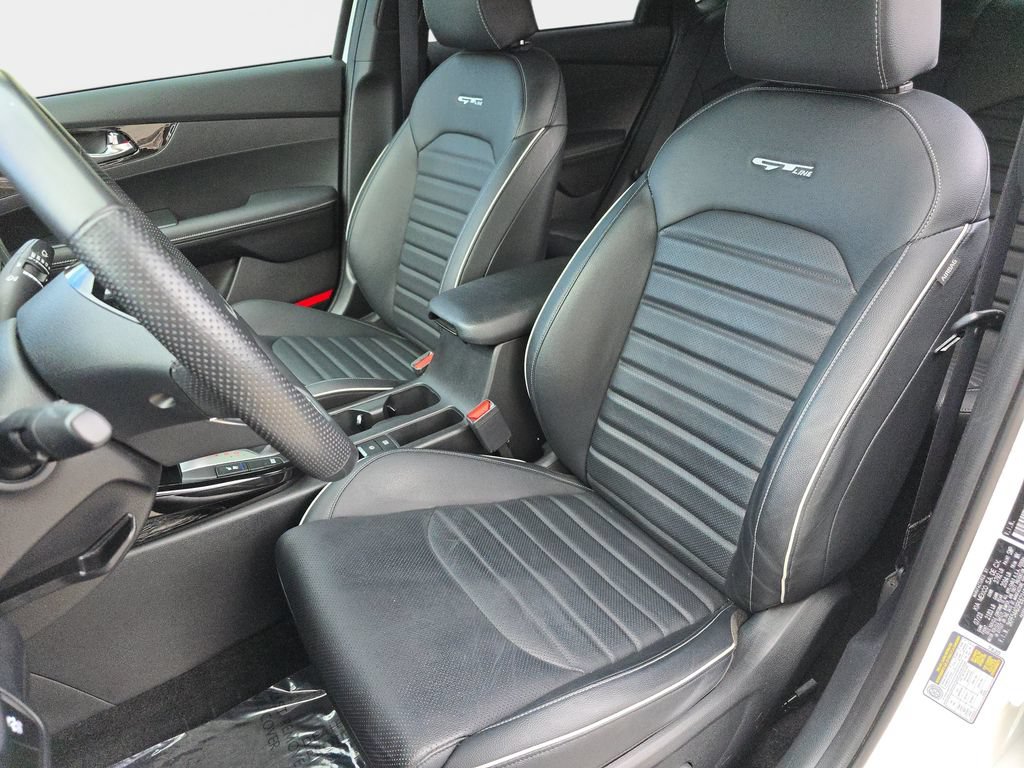 Used 2023 Kia Forte GT-Line w/ GT-Line Premium Package FWD image 18