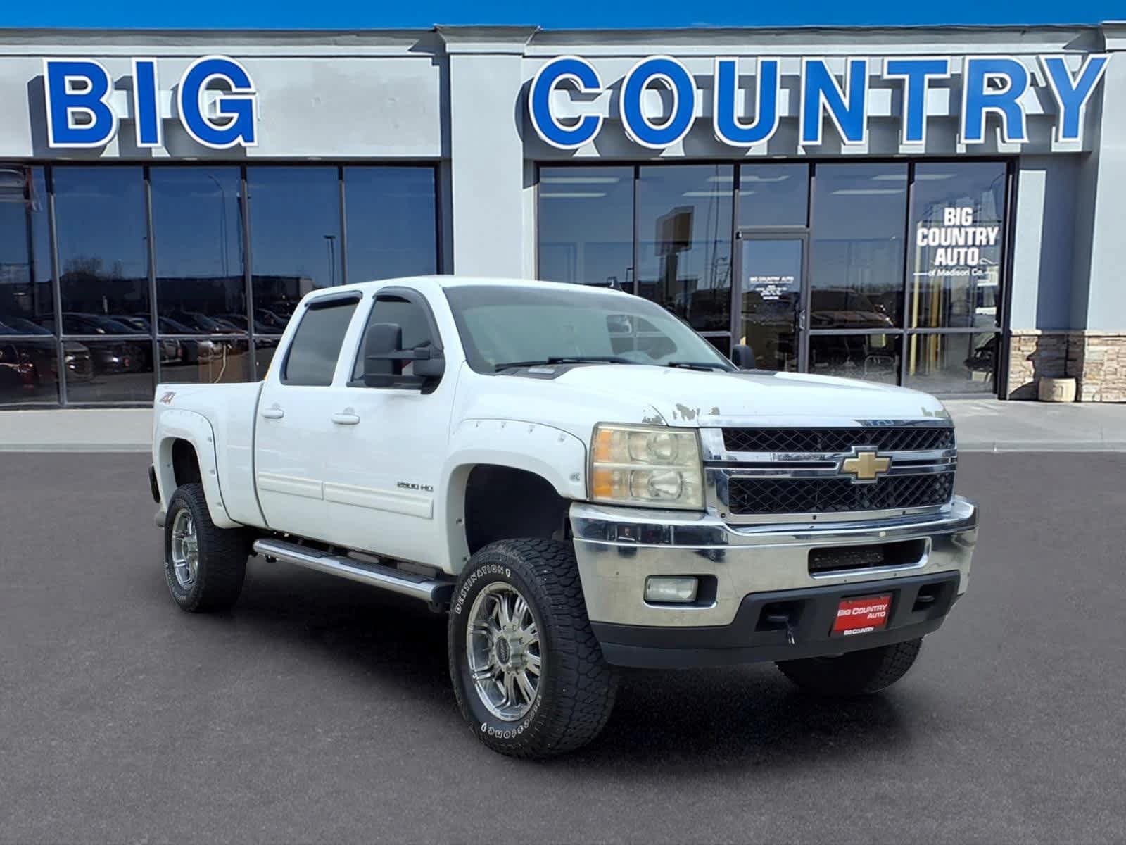 Used 2011 Chevrolet Silverado 2500 LTZ w/ LTZ Plus Package AWD/4WD image 3