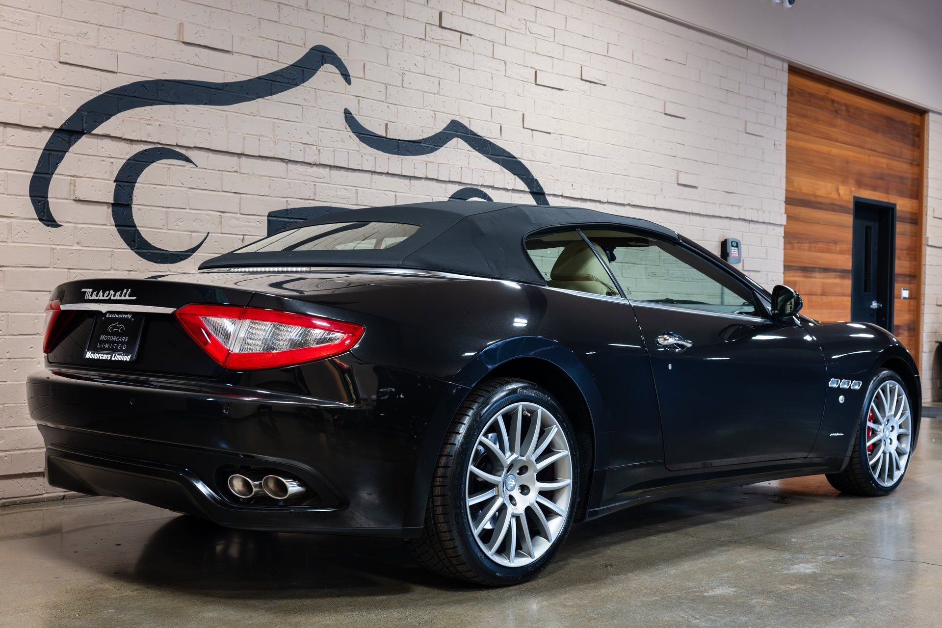 Used 2014 Maserati GranTurismo Convertible image 7