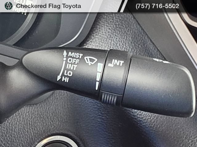 Used 2022 Toyota Tundra SR5 w/ SR5 Convenience Package AWD/4WD image 30