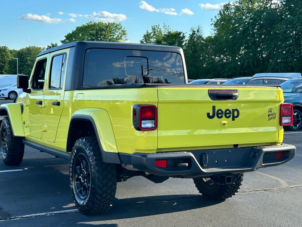 Certified 2023 Jeep Gladiator Sport AWD/4WD image 5