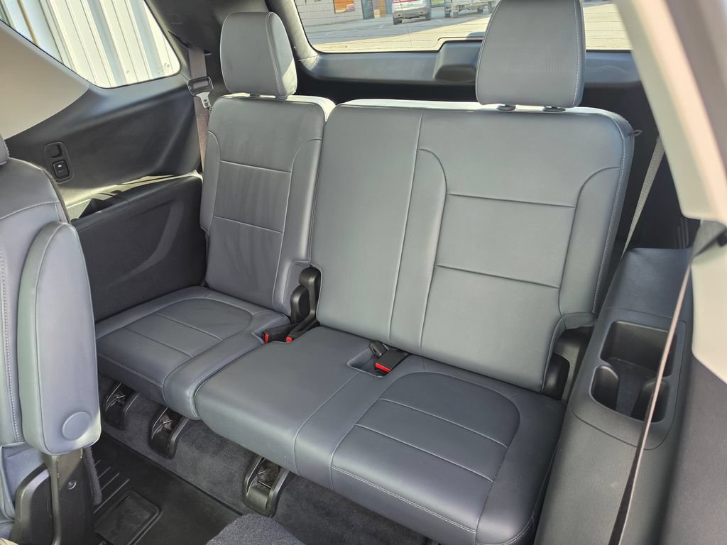 Used 2021 Chevrolet Traverse Premier AWD/4WD image 14