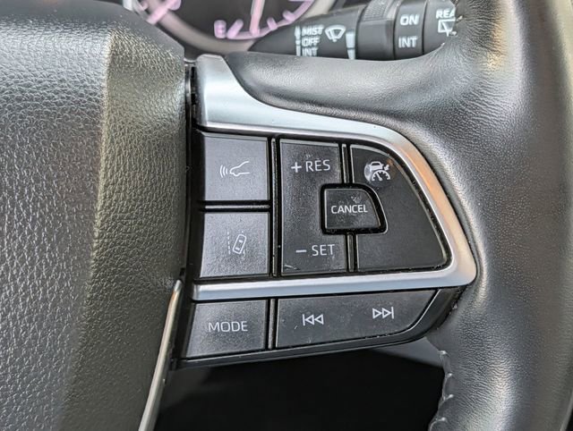 Used 2022 Toyota Highlander Limited image 21