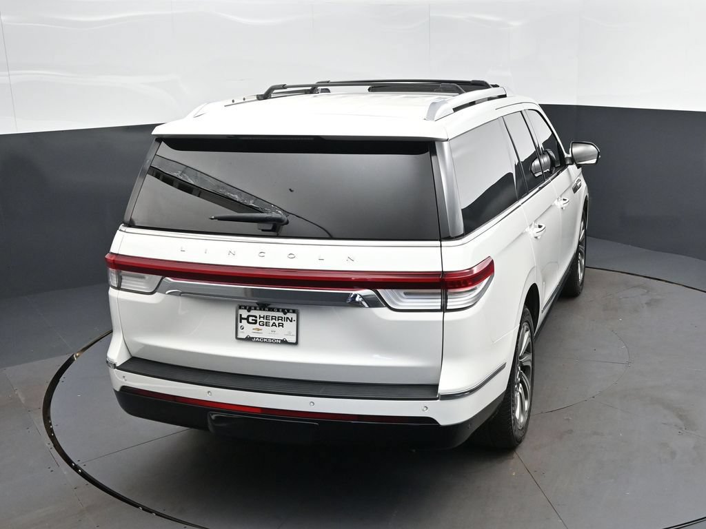 Used 2023 Lincoln Navigator Reserve AWD/4WD image 34