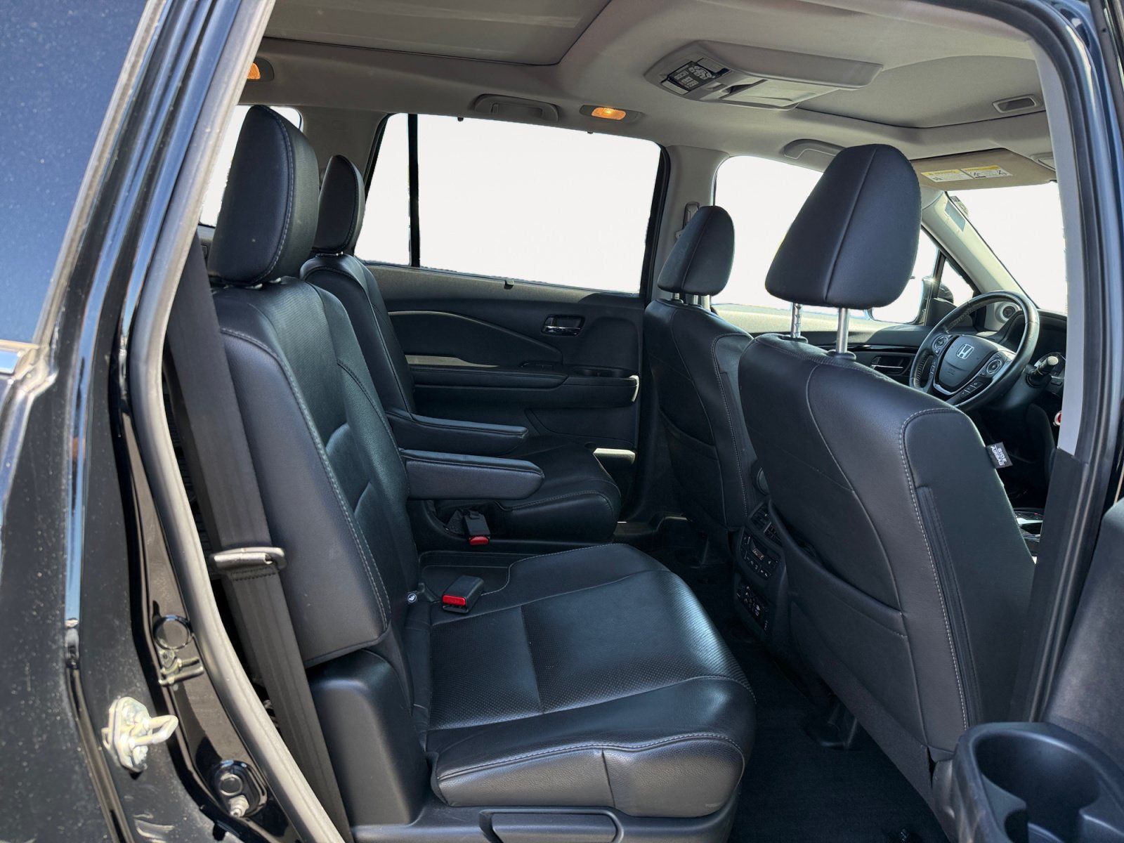 Used 2018 Honda Pilot Elite image 18