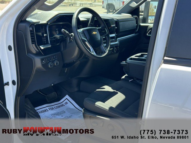 Used 2025 Chevrolet Silverado 2500 LT AWD/4WD image 10