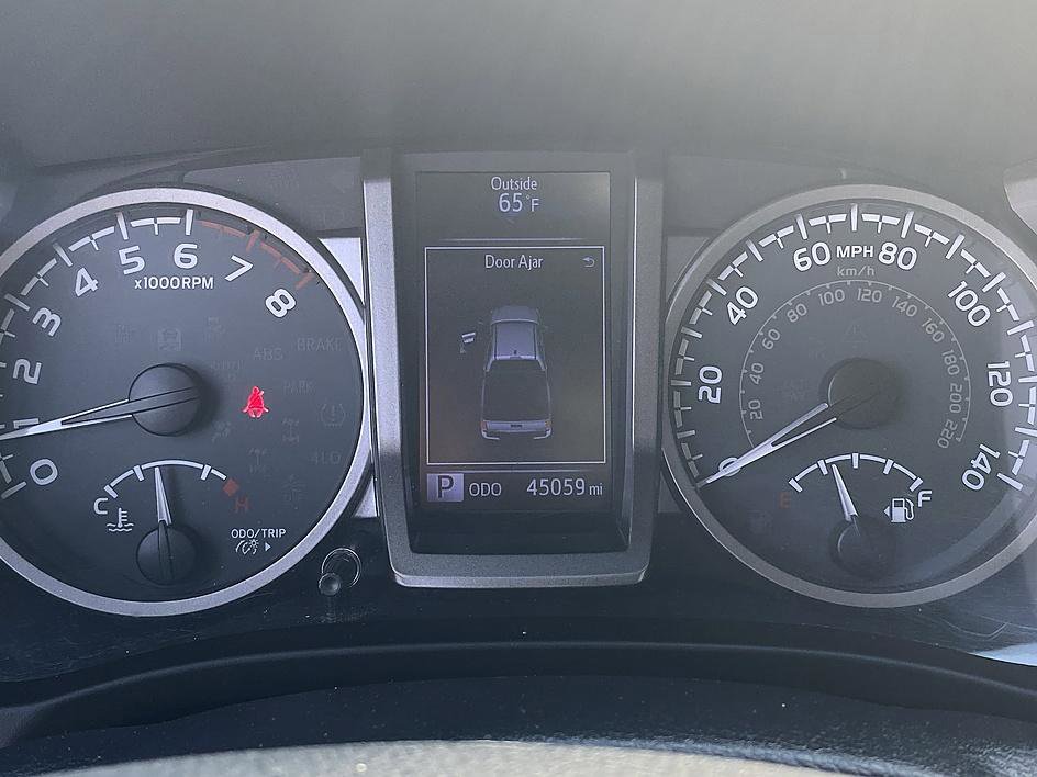 Used 2019 Toyota Tacoma SR5 image 15