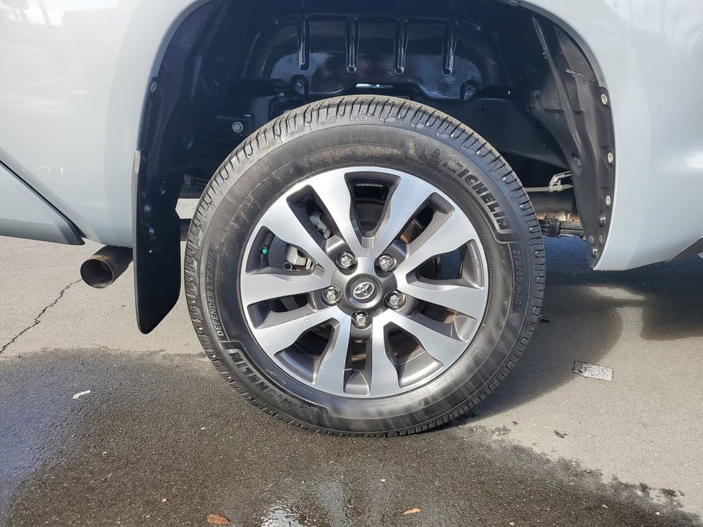 Used 2019 Toyota Tundra Limited w/ Limited Premium Package image 6