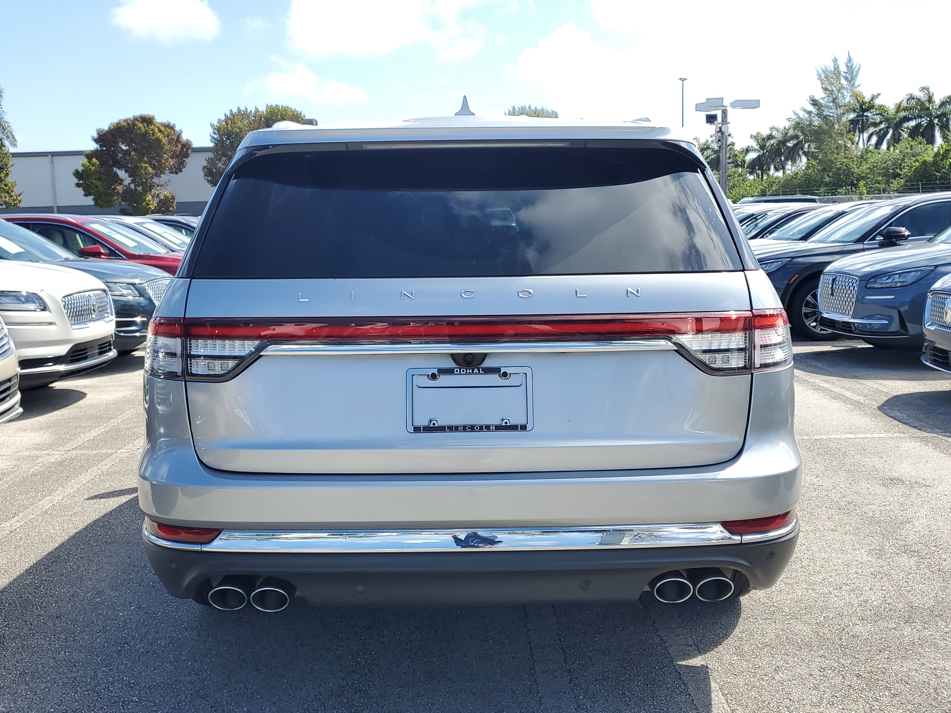 Certified 2020 Lincoln Aviator Reserve image 5