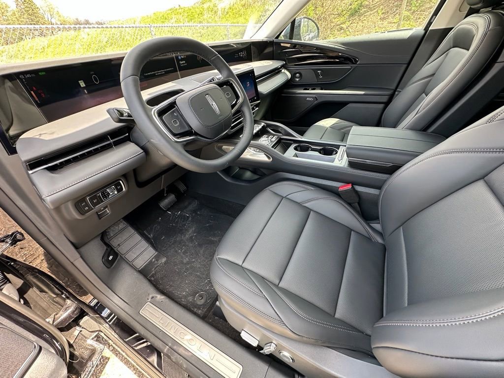 New 2026 Lincoln Nautilus Premier w/ Equipment Group 102A AWD/4WD image 17