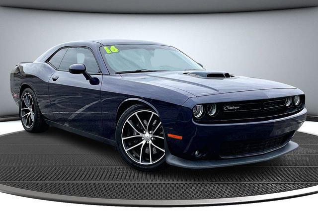 Used 2016 Dodge Challenger R/T Scat Pack image 3
