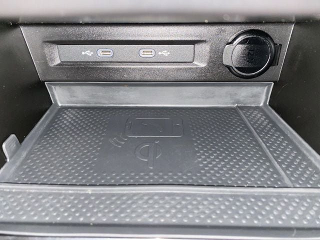 Used 2023 Volkswagen Tiguan SE R-Line image 19
