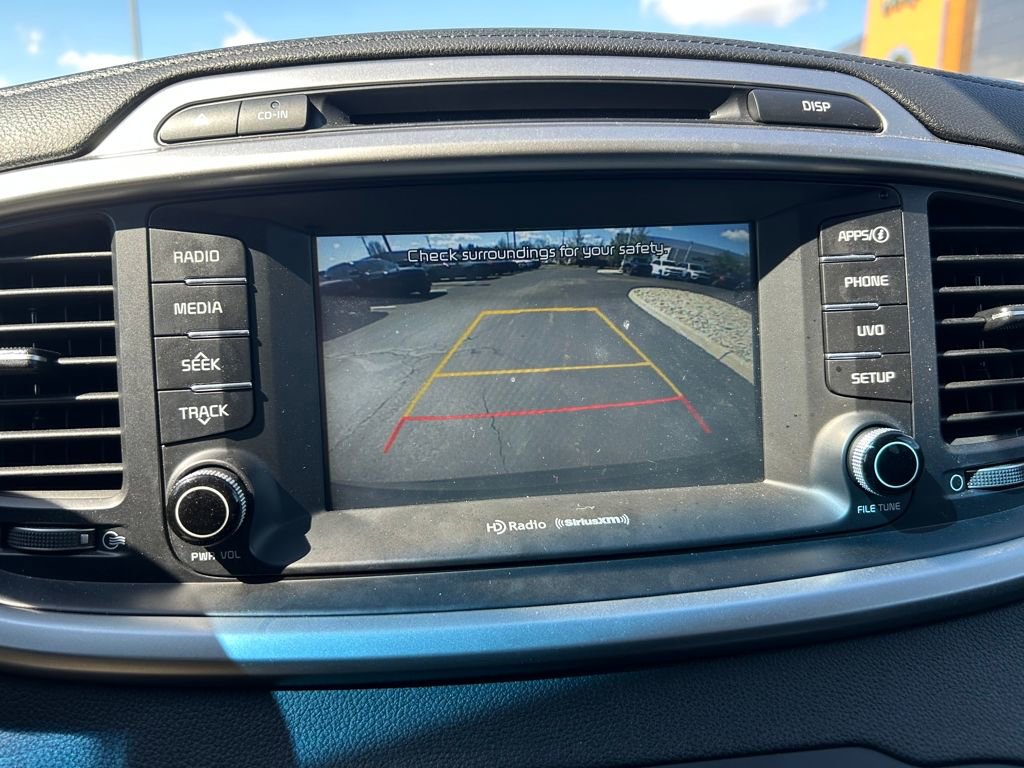 Used 2017 Kia Sorento LX w/ LX Convenience Package image 13