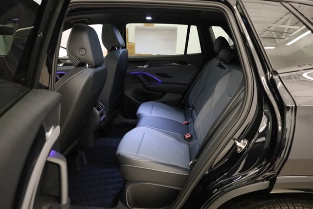 New 2026 Volkswagen Tiguan SE R-Line AWD/4WD image 34