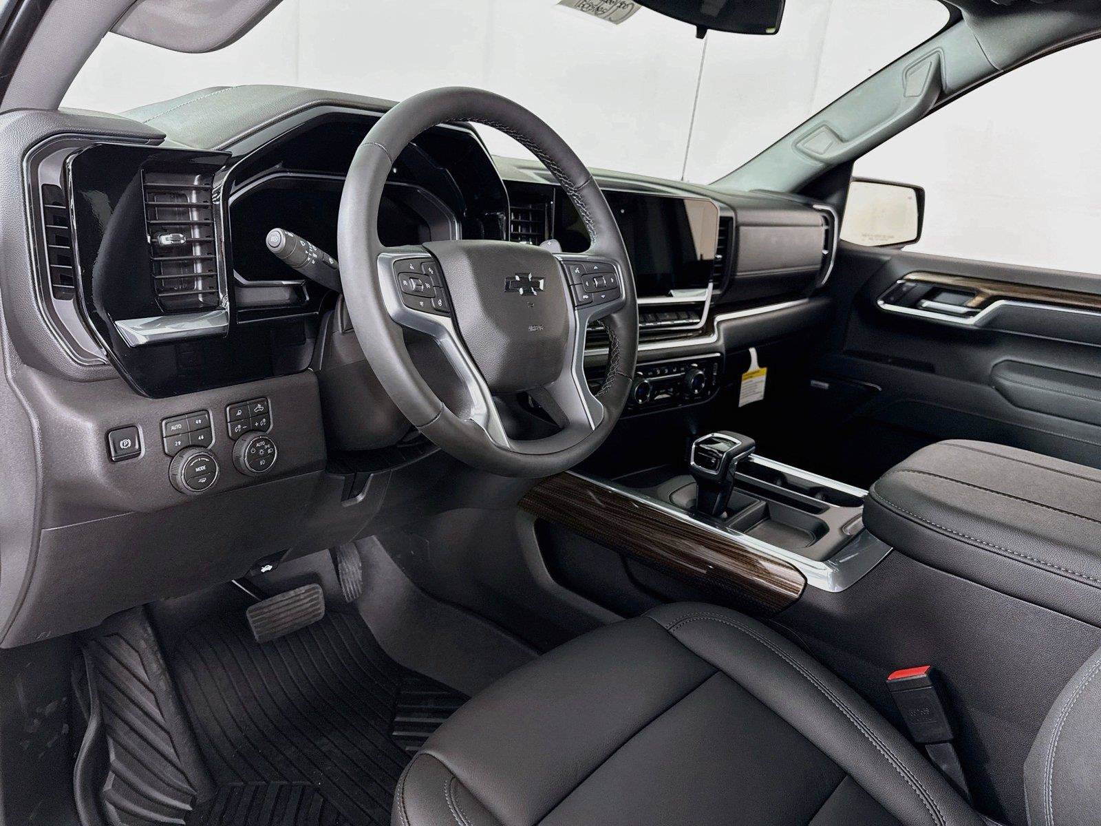 New 2026 Chevrolet Silverado 1500 LT Trail Boss w/ LT Trail Boss Premium Package AWD/4WD image 3