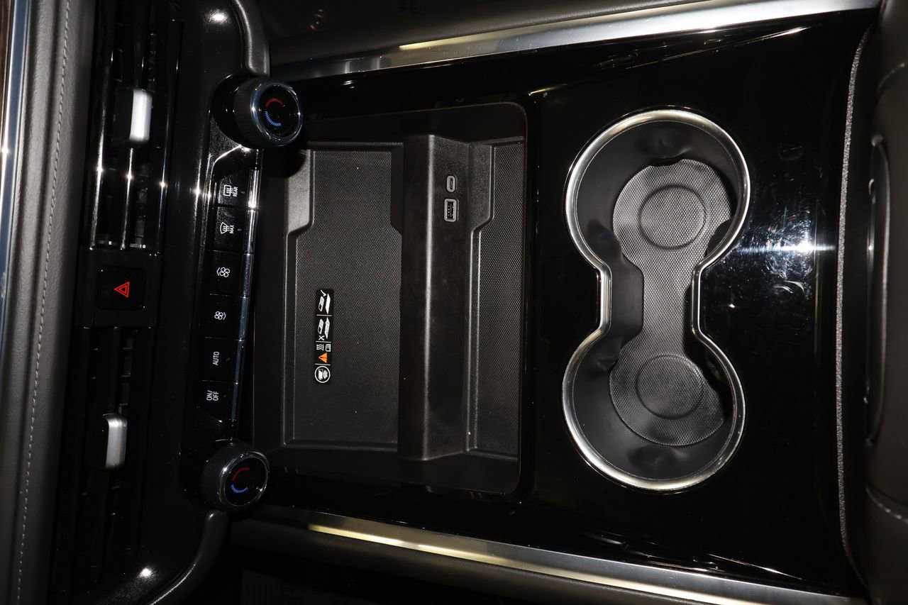 Certified 2025 Chevrolet Tahoe Z71 w/ Comfort Package image 16