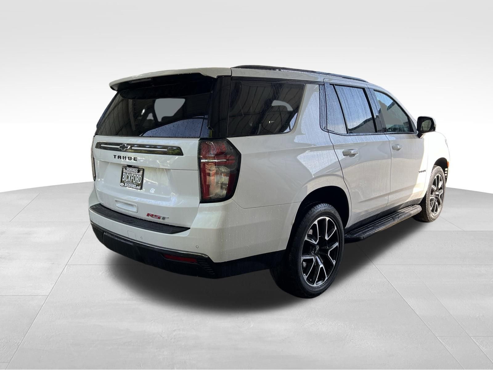 Used 2022 Chevrolet Tahoe RST w/ Luxury Package AWD/4WD image 5