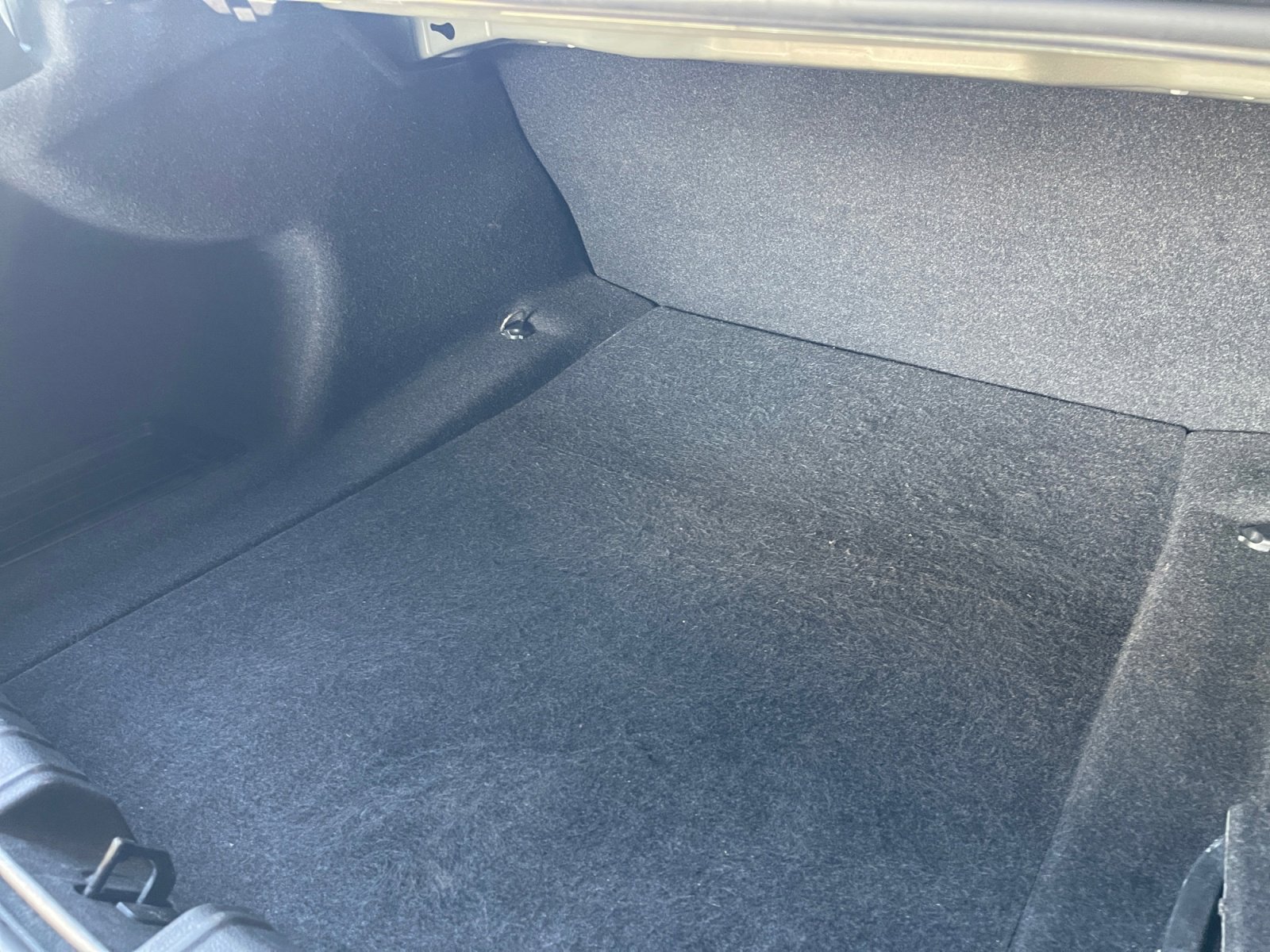Used 2016 BMW 320i Sedan RWD image 17