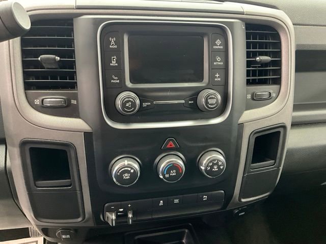 Used 2015 RAM 2500 Tradesman w/ Chrome Appearance Group AWD/4WD image 8