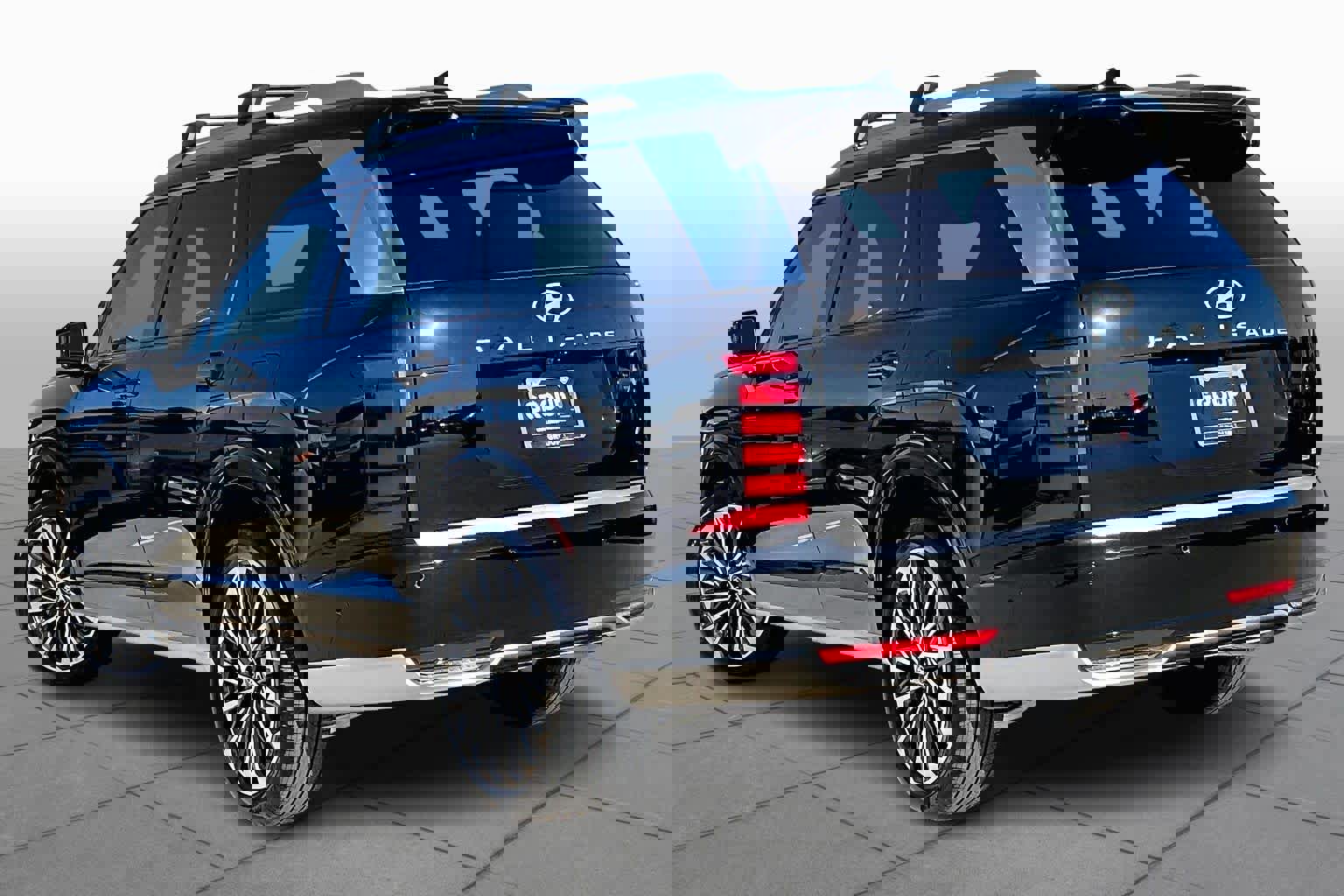 Certified 2026 Hyundai Palisade Calligraphy AWD/4WD image 11