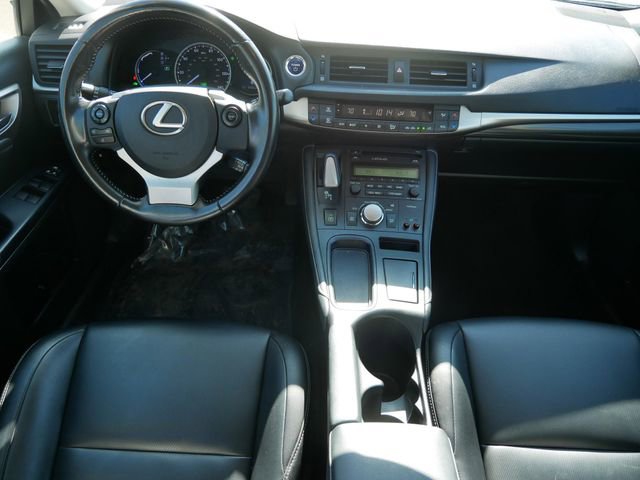 Used 2017 Lexus CT 200h w/ Seat Comfort Package image 11