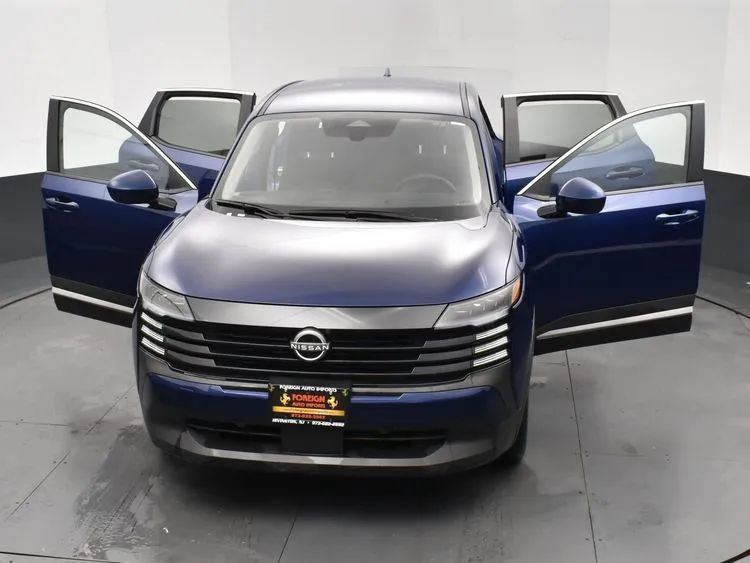 Used 2025 Nissan Kicks SV image 10