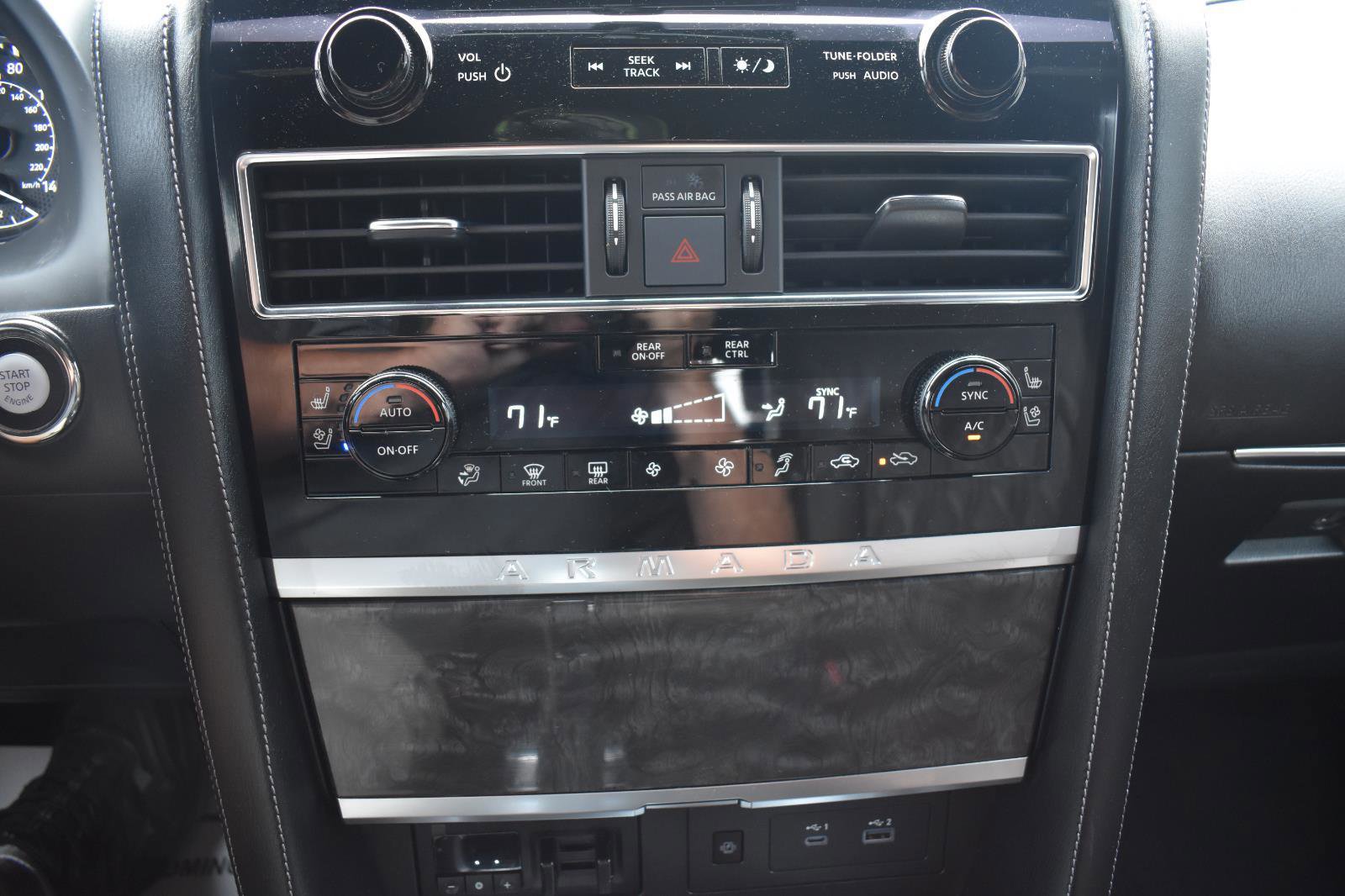 Used 2023 Nissan Armada Platinum w/ Captain's Chairs Package RWD image 42