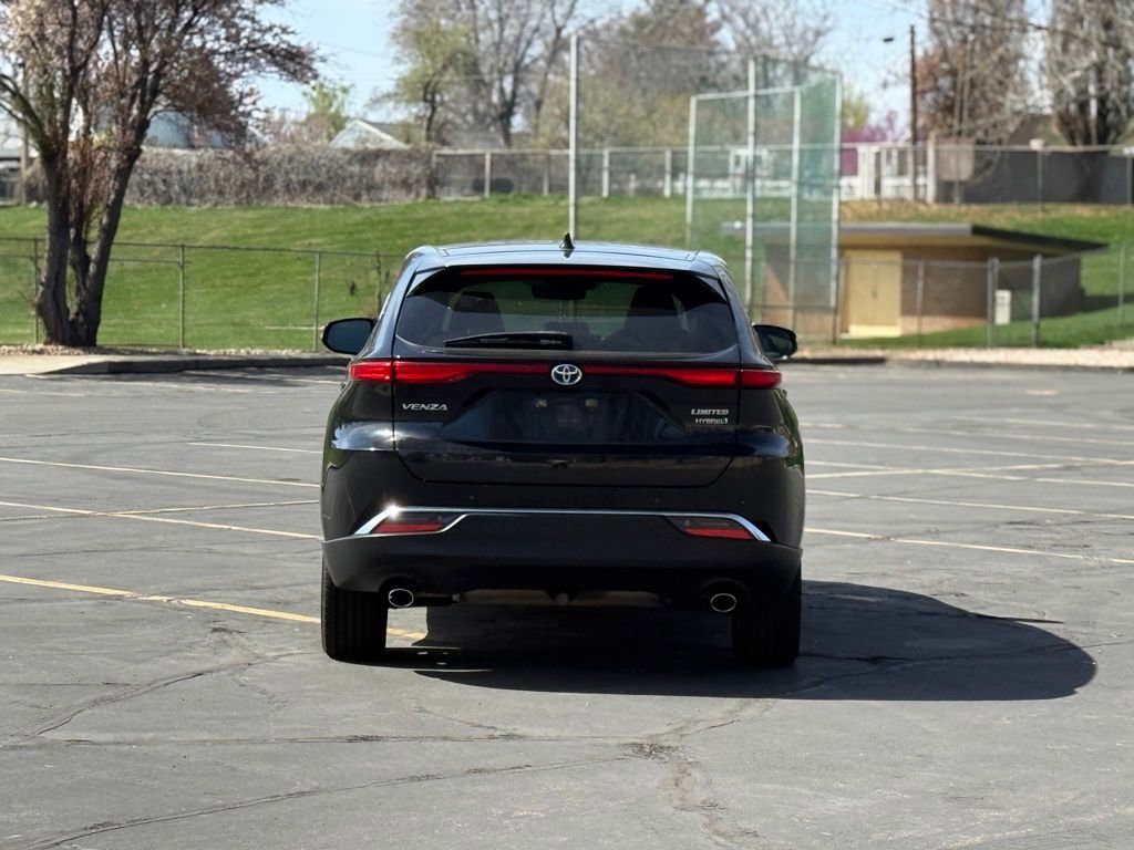 Used 2021 Toyota Venza Limited w/ Advanced Technology Package image 6