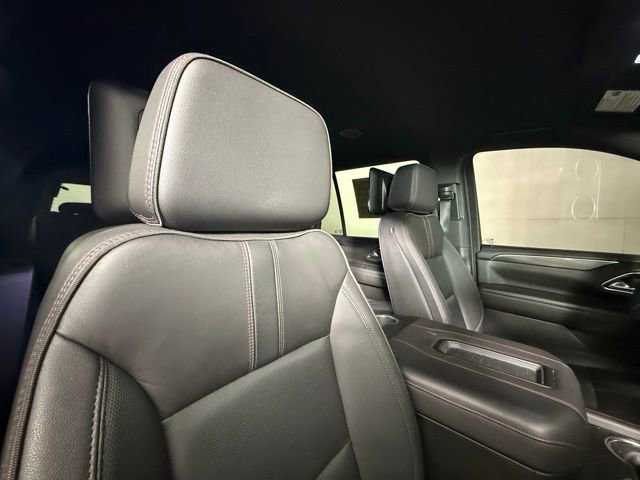 Used 2024 Chevrolet Tahoe RST w/ Luxury Package AWD/4WD image 34