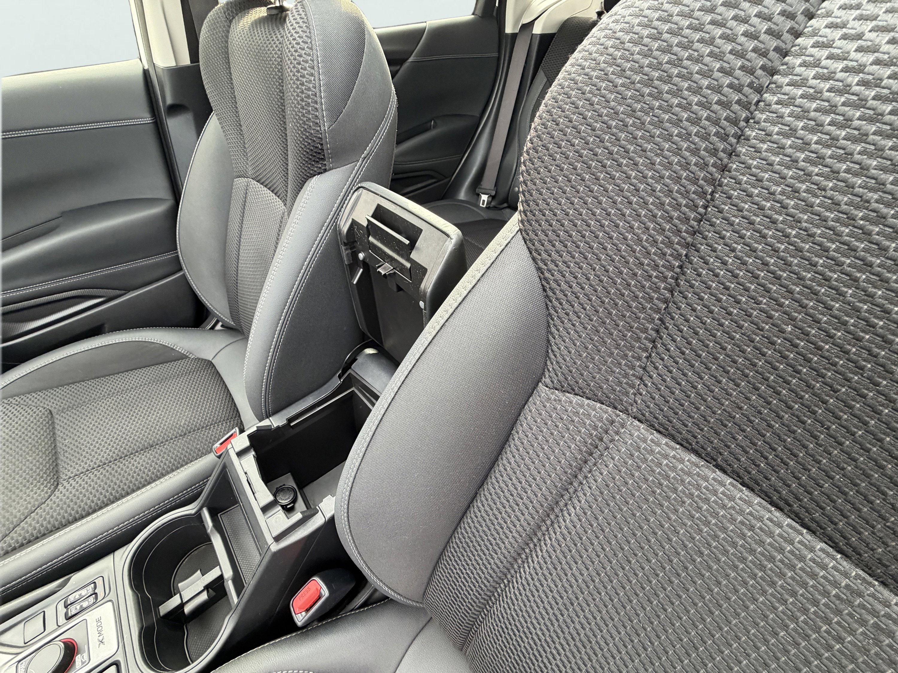Used 2019 Subaru Forester Premium AWD/4WD image 23