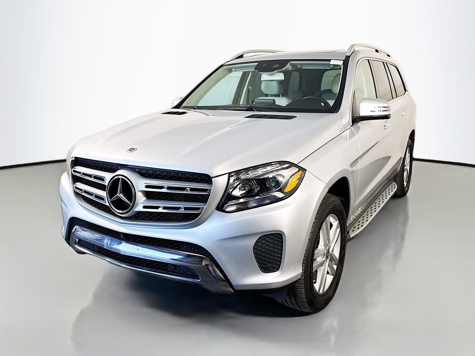 Used 2019 Mercedes-Benz GLS 450 4MATIC image 4