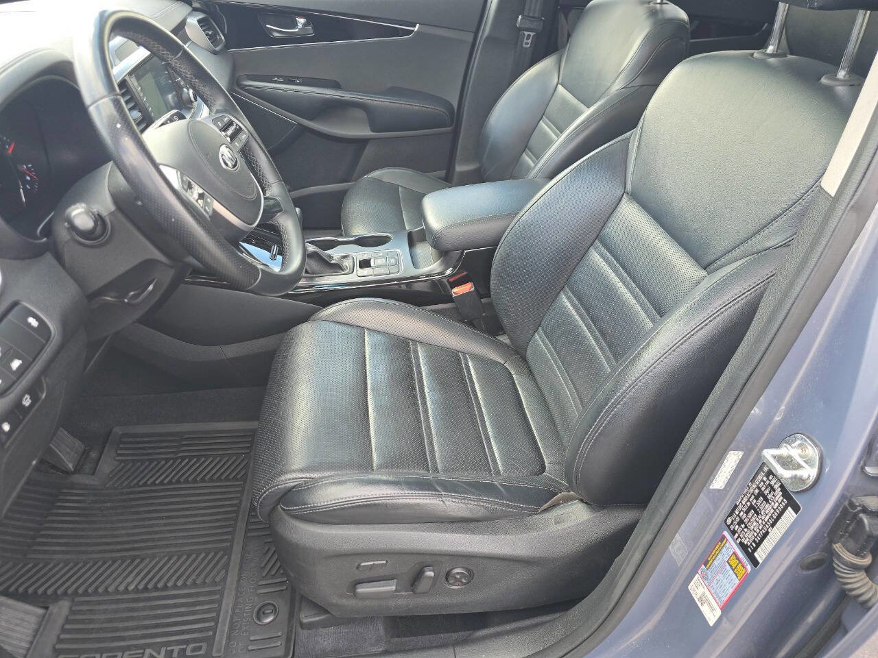 Used 2020 Kia Sorento SX image 19