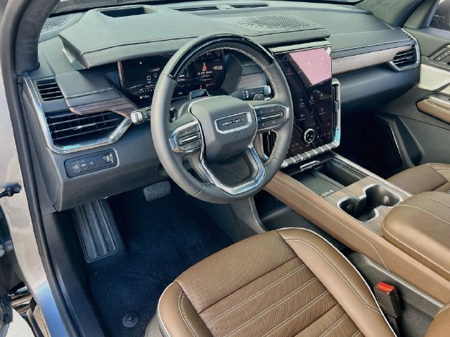 New 2027 GMC Acadia Denali Ultimate FWD image 6