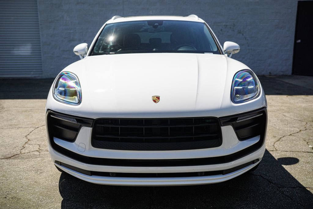 Used 2022 Porsche Macan AWD/4WD image 5