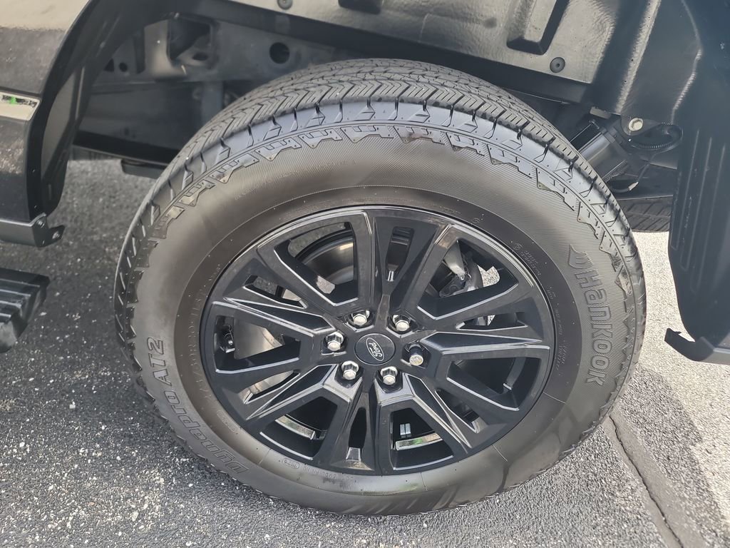 Used 2024 Ford F150 Platinum w/ Equipment Group 702A High AWD/4WD image 14