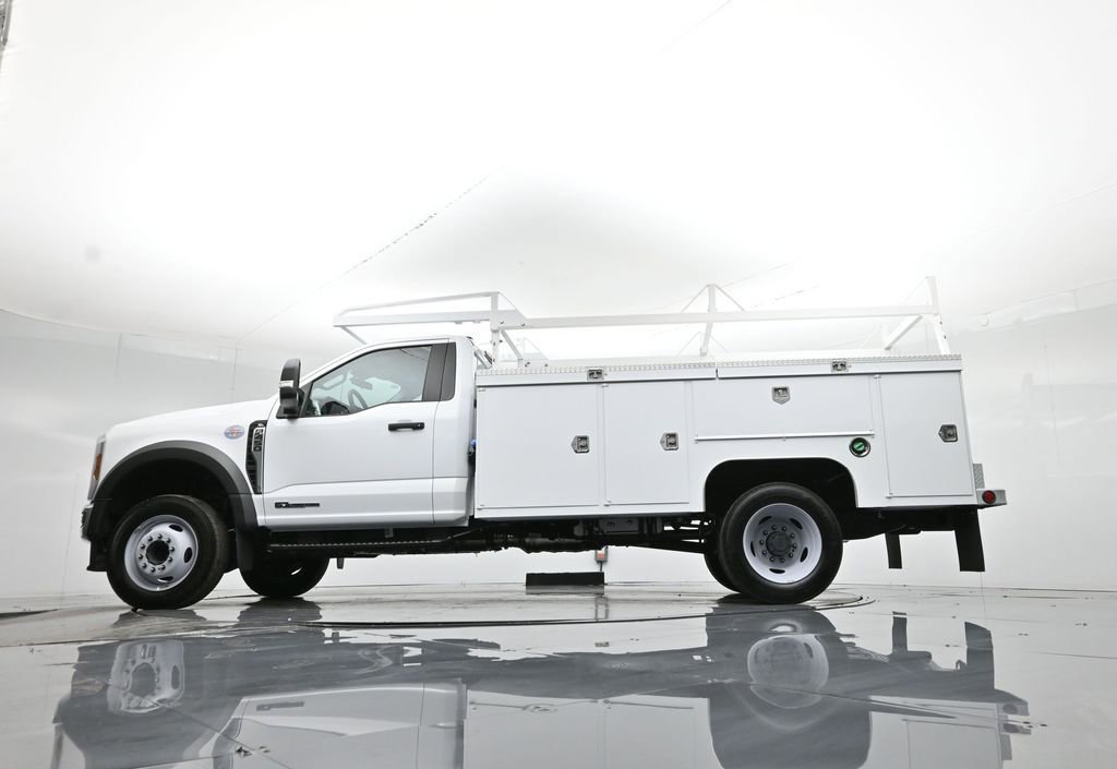 New 2025 Ford F450 XL w/ XL Chrome Package RWD image 57