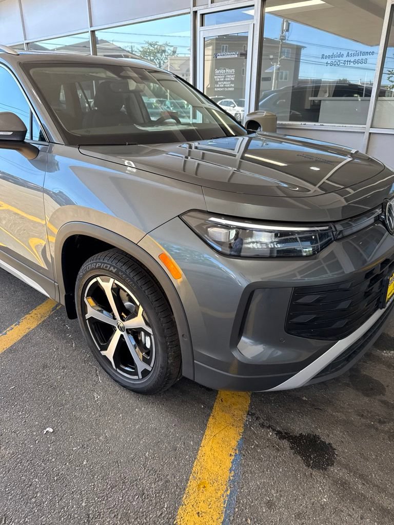 New 2026 Volkswagen Tiguan SE AWD/4WD image 4