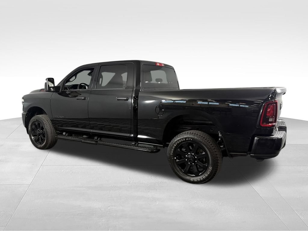 Used 2025 RAM 2500 Big Horn AWD/4WD image 10