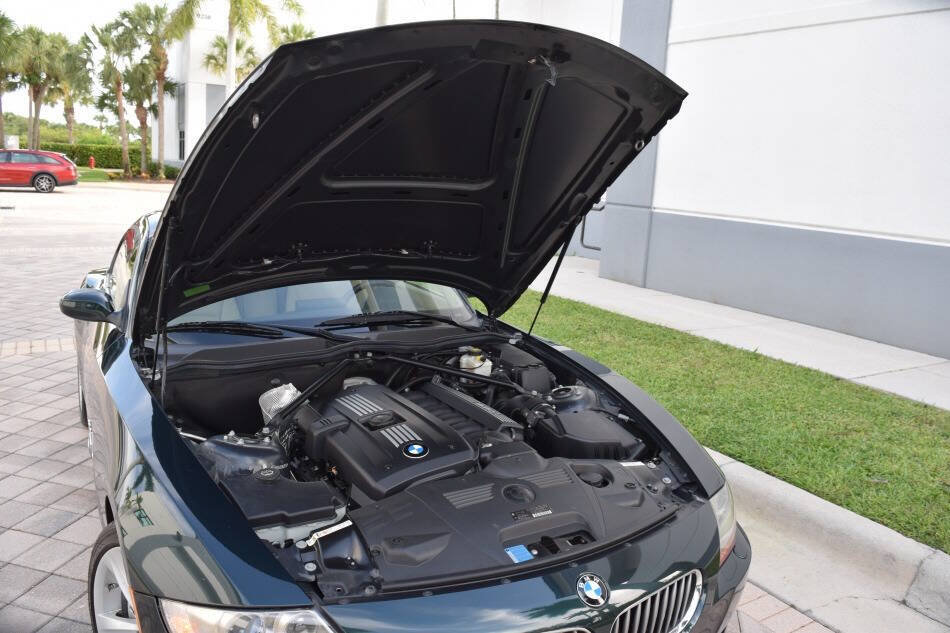 Used 2008 BMW Z4 3.0si RWD image 88