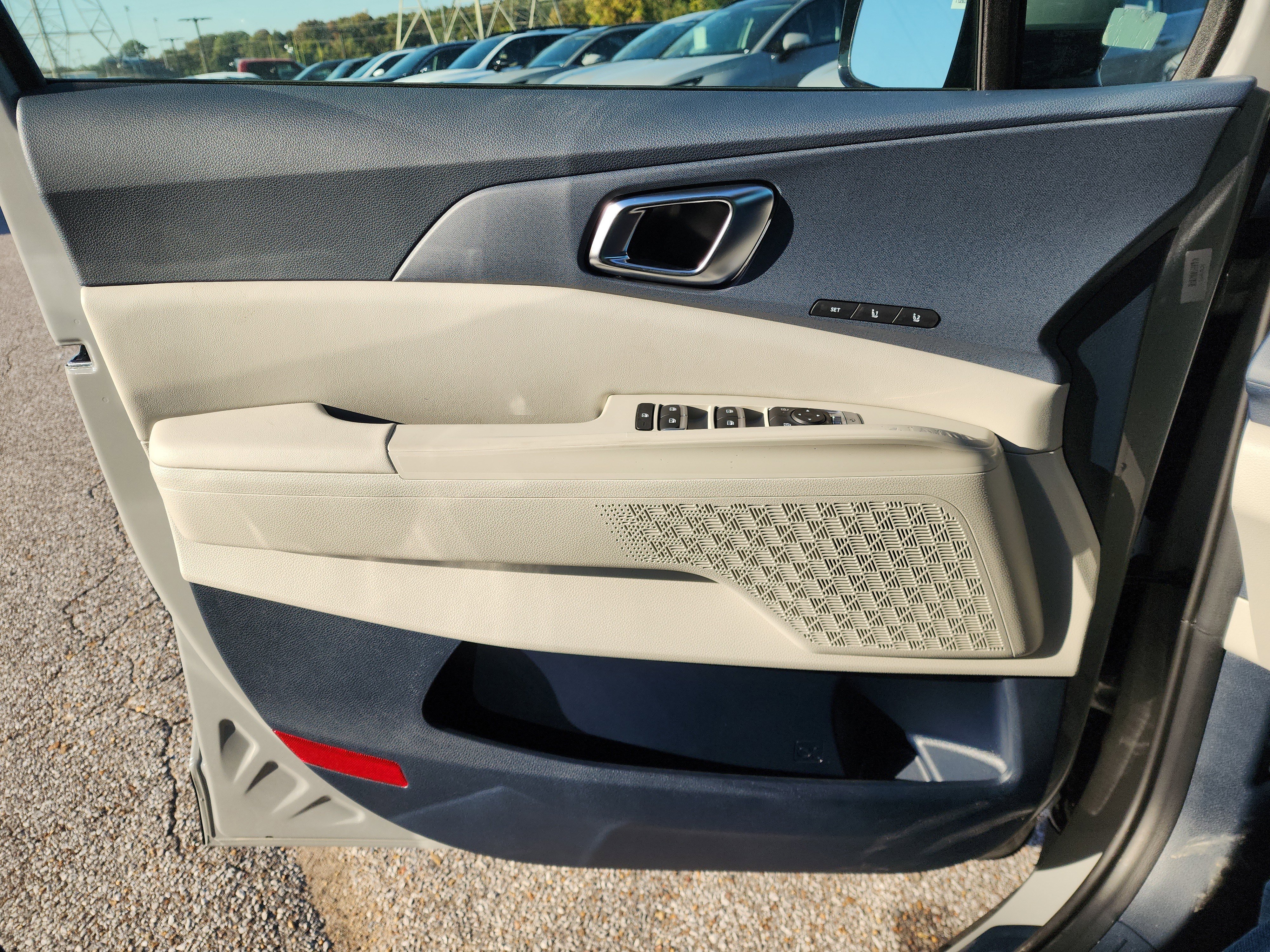 New 2026 Kia Carnival EX image 10