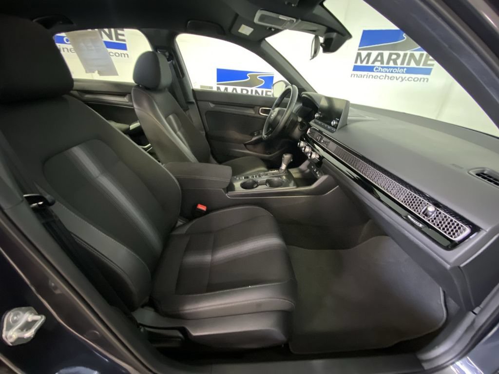 Used 2025 Honda Civic Sport image 31