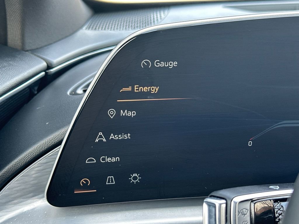 Used 2024 Cadillac Lyriq Sport image 28