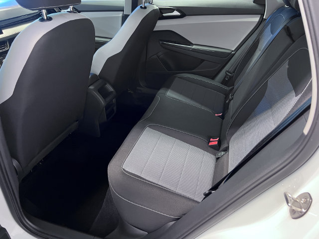 Certified 2025 Volkswagen Taos S FWD image 16