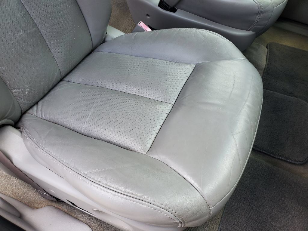 Used 2002 Oldsmobile Silhouette GLS w/ Towing Pkg FWD image 29