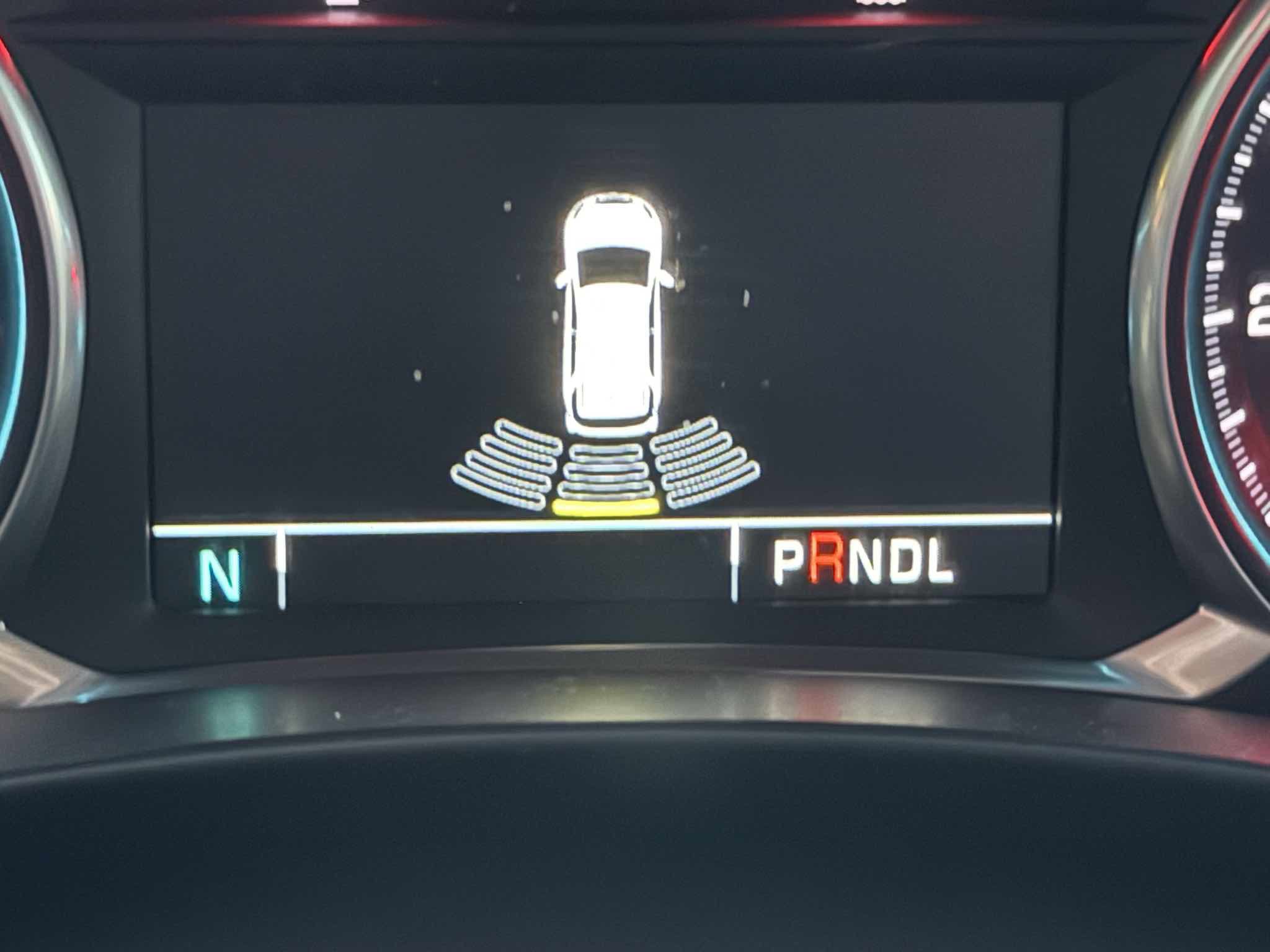 Used 2018 Chevrolet Equinox Premier FWD image 15