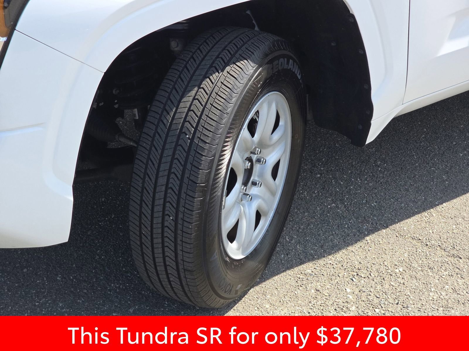 Used 2025 Toyota Tundra SR w/ SR Tow Package image 37